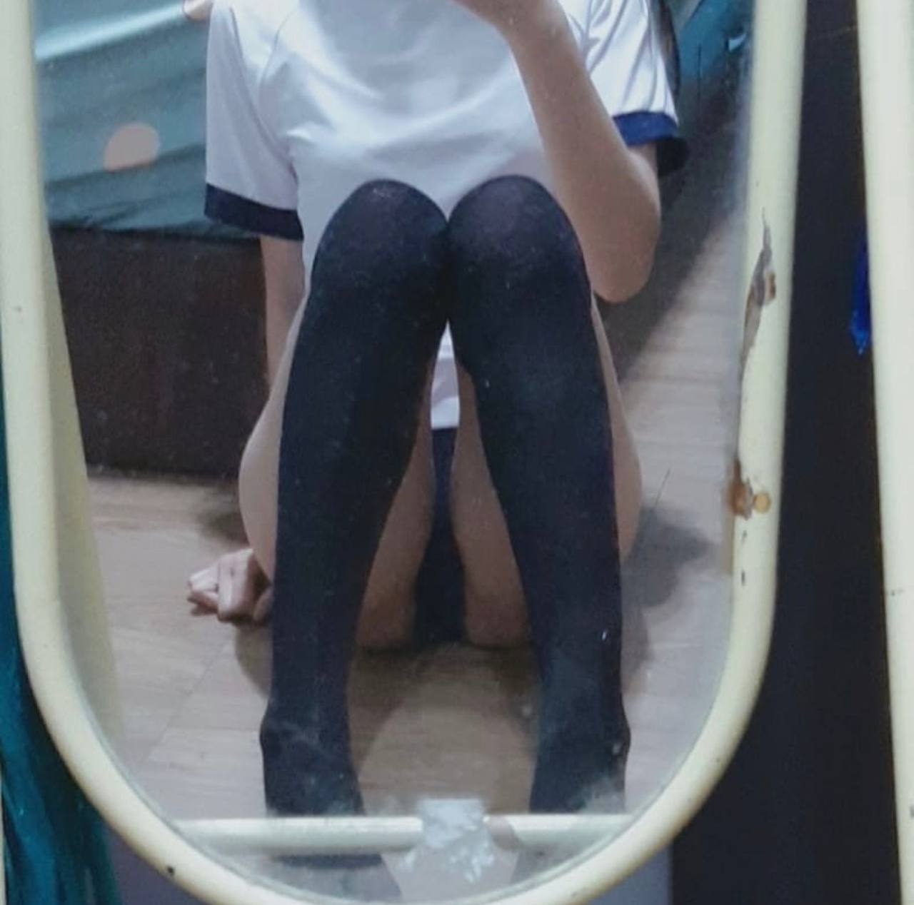 Cô gái trẻ mũm mĩm nhất đã đăng ký vào khách sạn và quan hệ tình dục với anh trai của mình